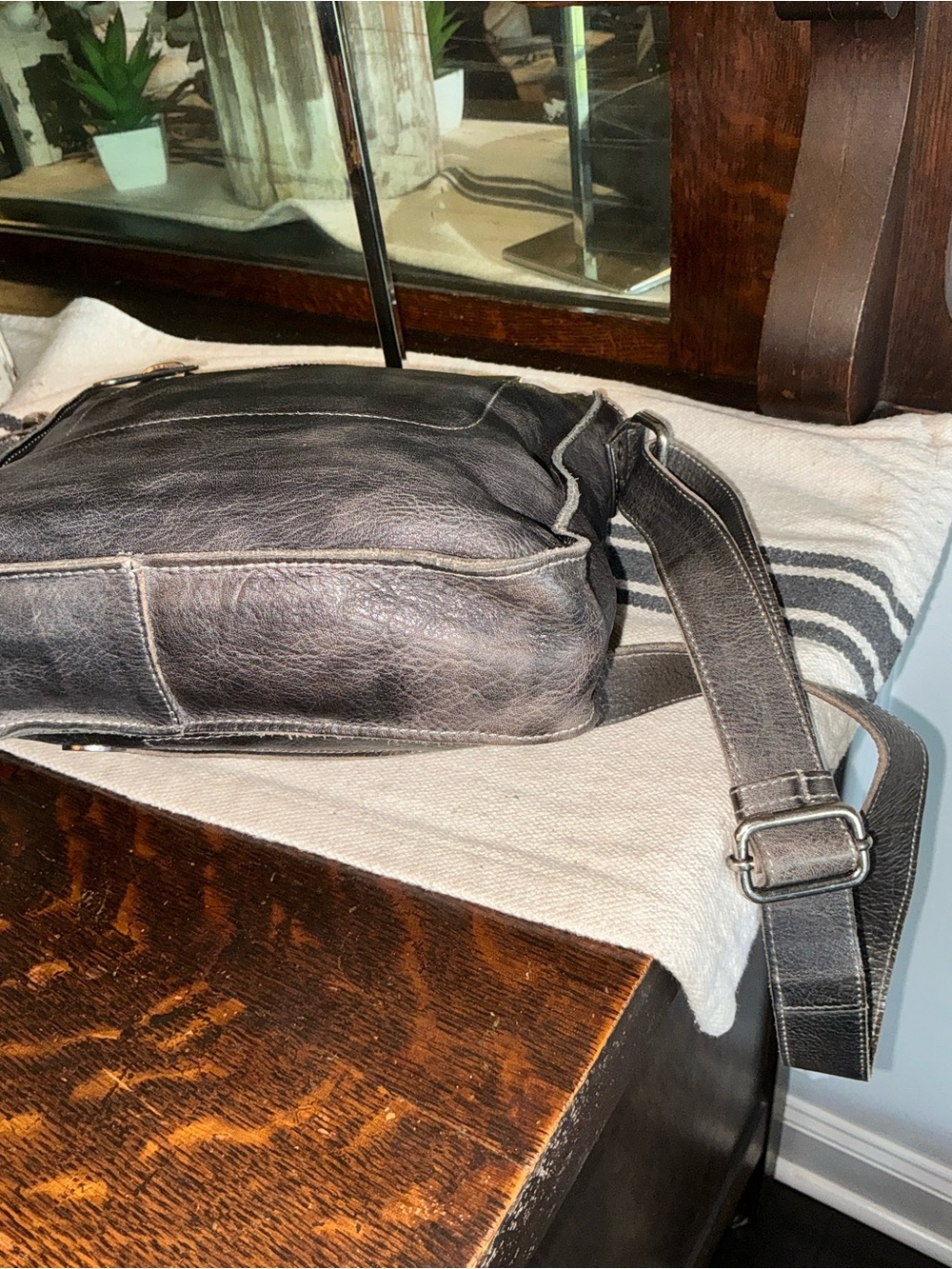 NWOT Bed Stu Leather Venice Beach Crossbody Bag Black Rustic Retail $240 - Picture 9 of 12